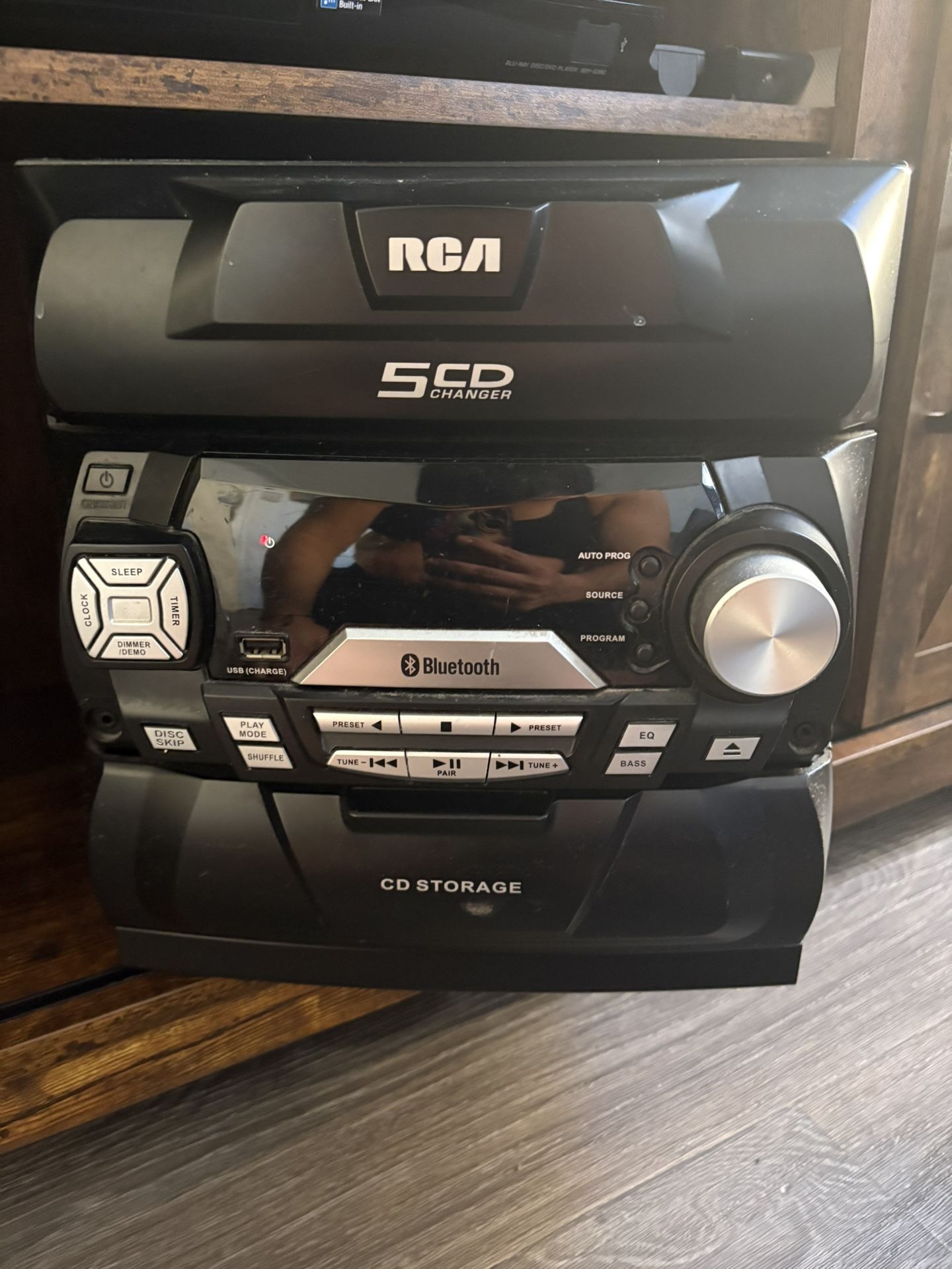 RCA 5 CD Changer Stereo w/ Bluetooth FM/AM Radio & Aux