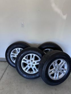 Tires/wheels for sale