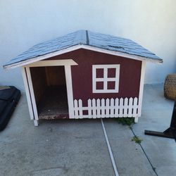 Dog House For Sale $25