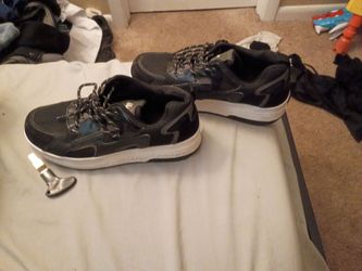 Heeles  size 5