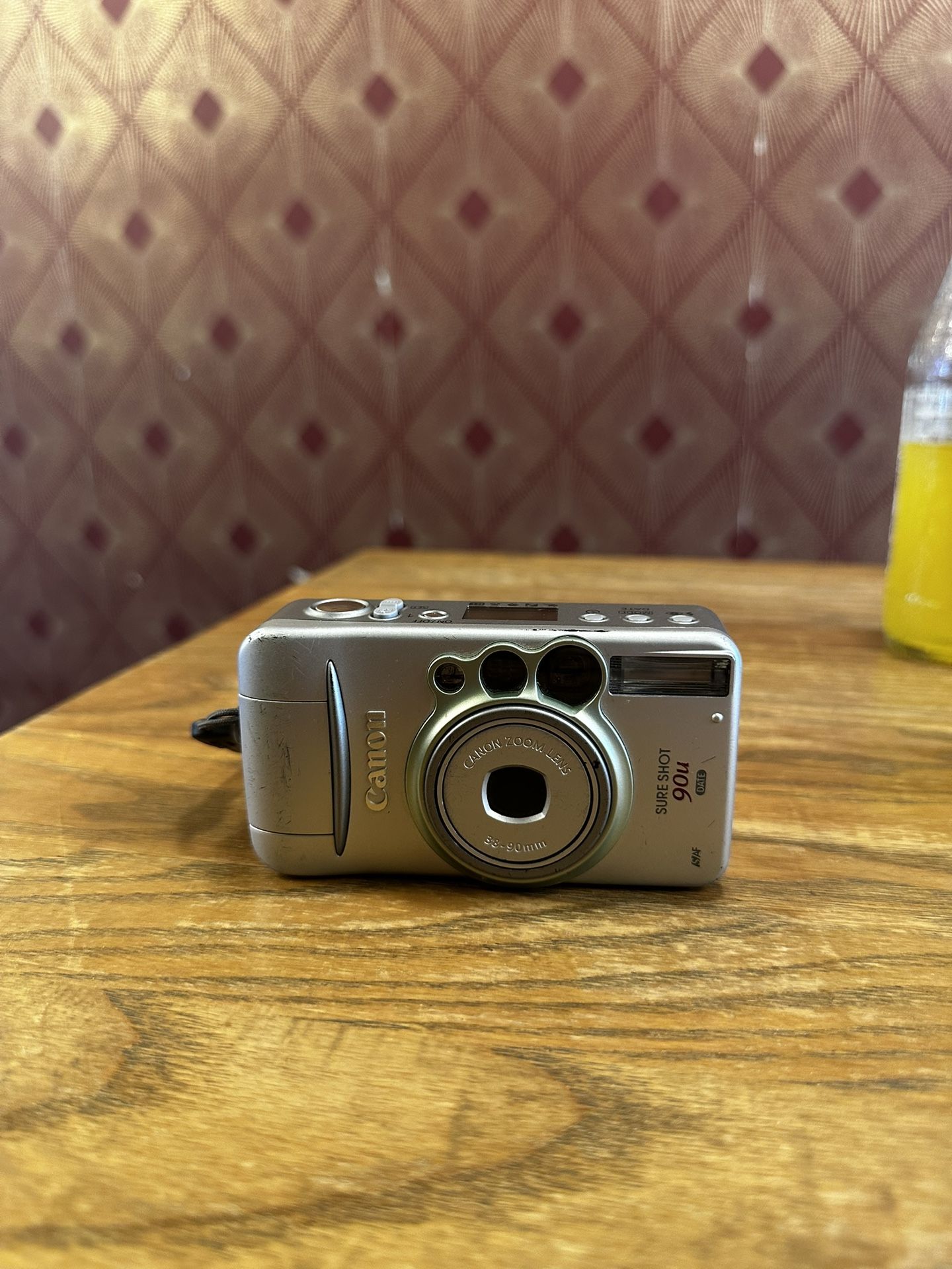 Canon Sure Shot 90u - Point & Shoot Camera
