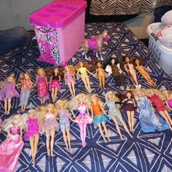 22 Barbie dolls, rolling carrier, & horse LOT #5