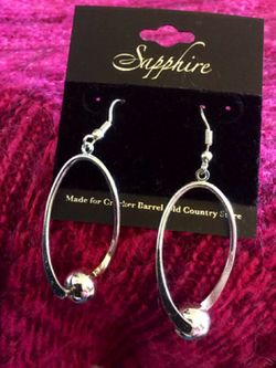 Long dangle earring /. Fashion earring