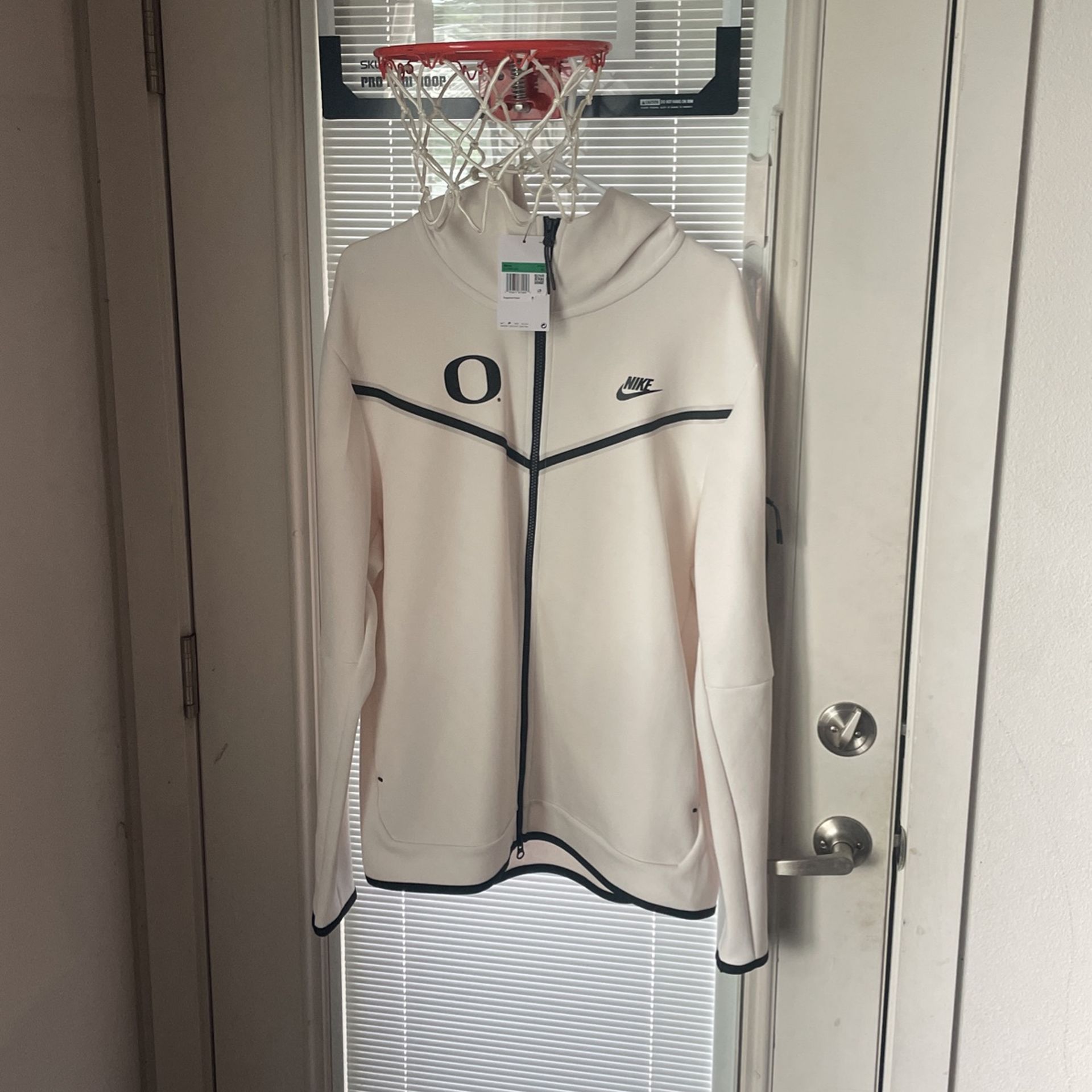 University or Oregon Nike Tech