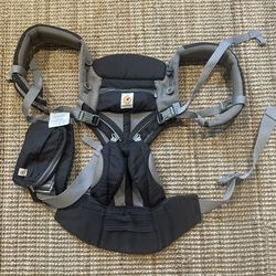 Ergobaby Baby Carrier Omni Classic $75