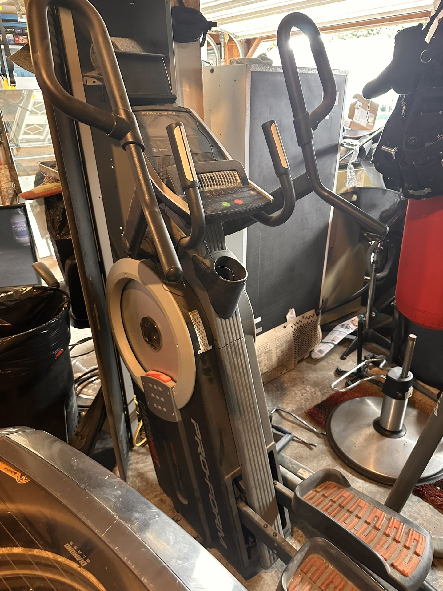 Pro Form Cardio hit Elliptical