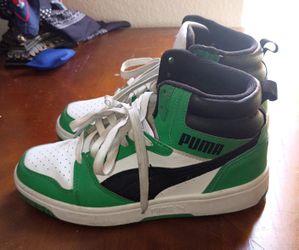 Puma High Tops Sz6