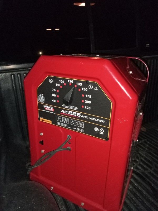 Lincoln Electric AC 225 ARC WELDER