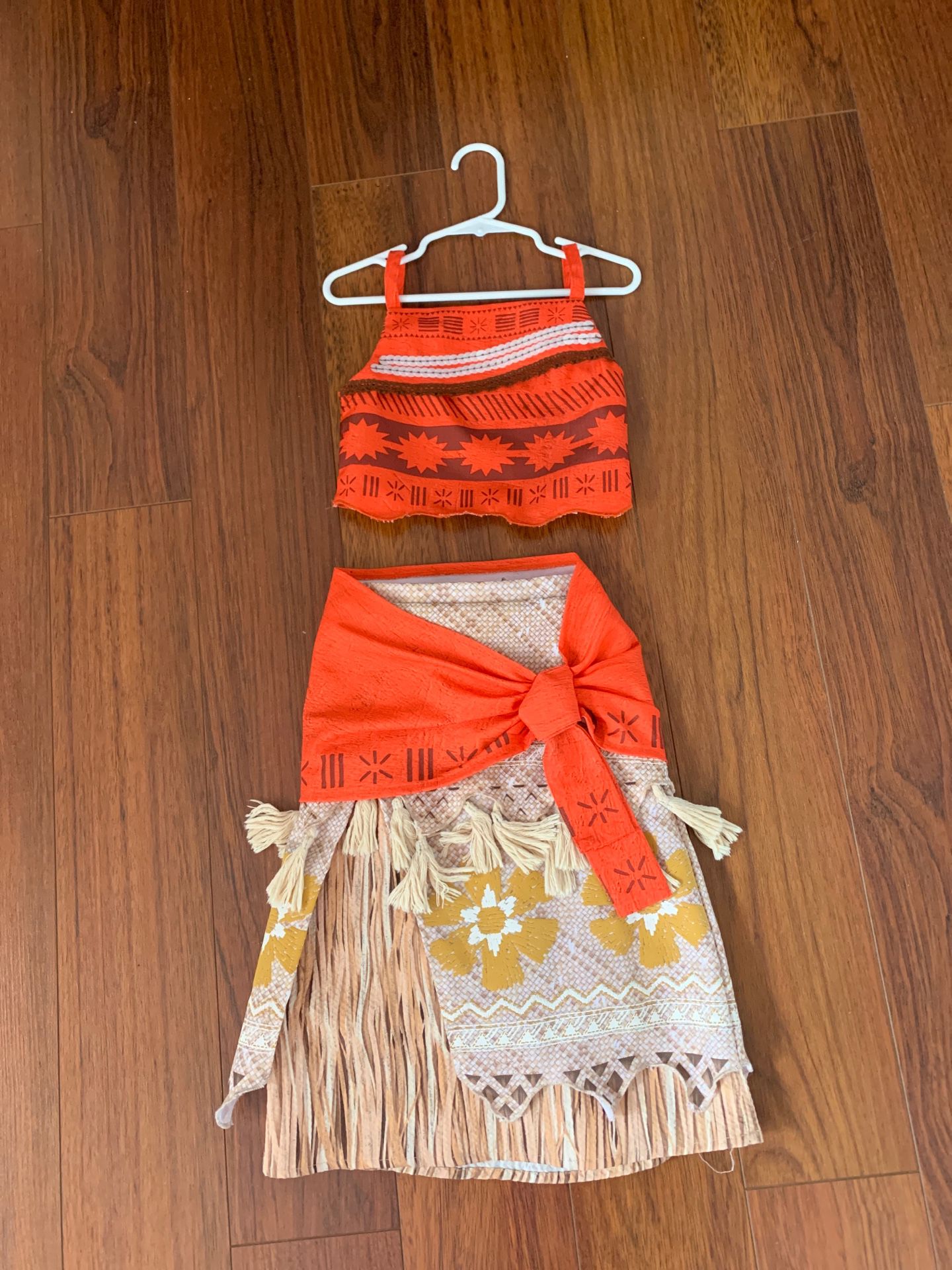 Moana costume from disney store size 4