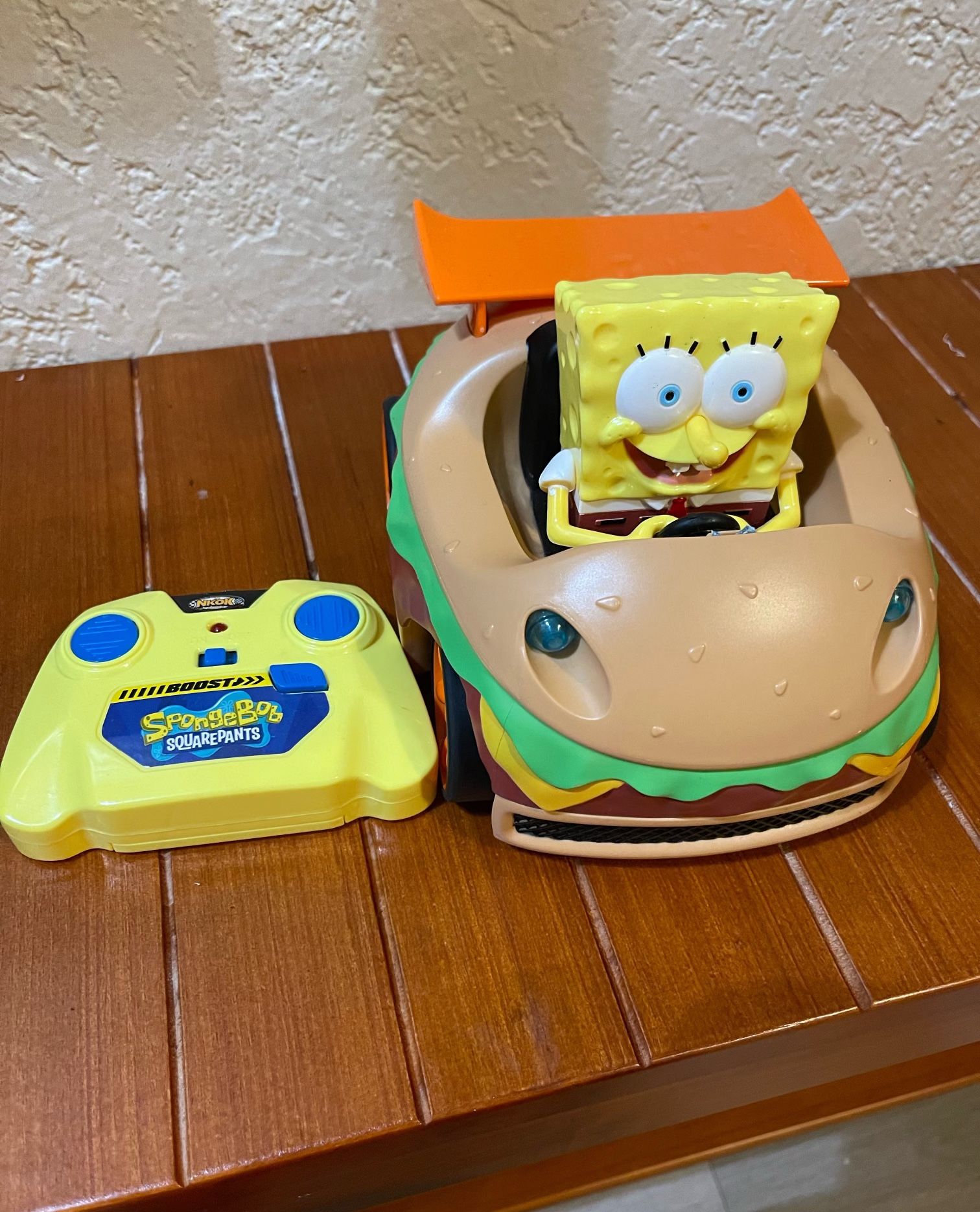 SpongeBob SquarePants Krabby mobile /RC remote control car with lights hit the street in style with the coolest goofy yellow Sponge.