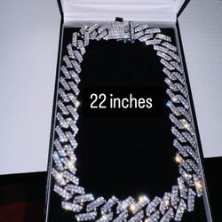 ICED OUT DIAMOND CUBAN LINK CHAIN 22 INCHES (CZ)