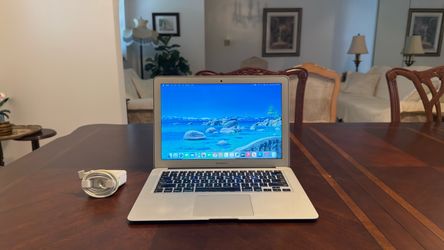 MacBook Air 2013 13inch - MacOS Sonoma ($100 FIRM)