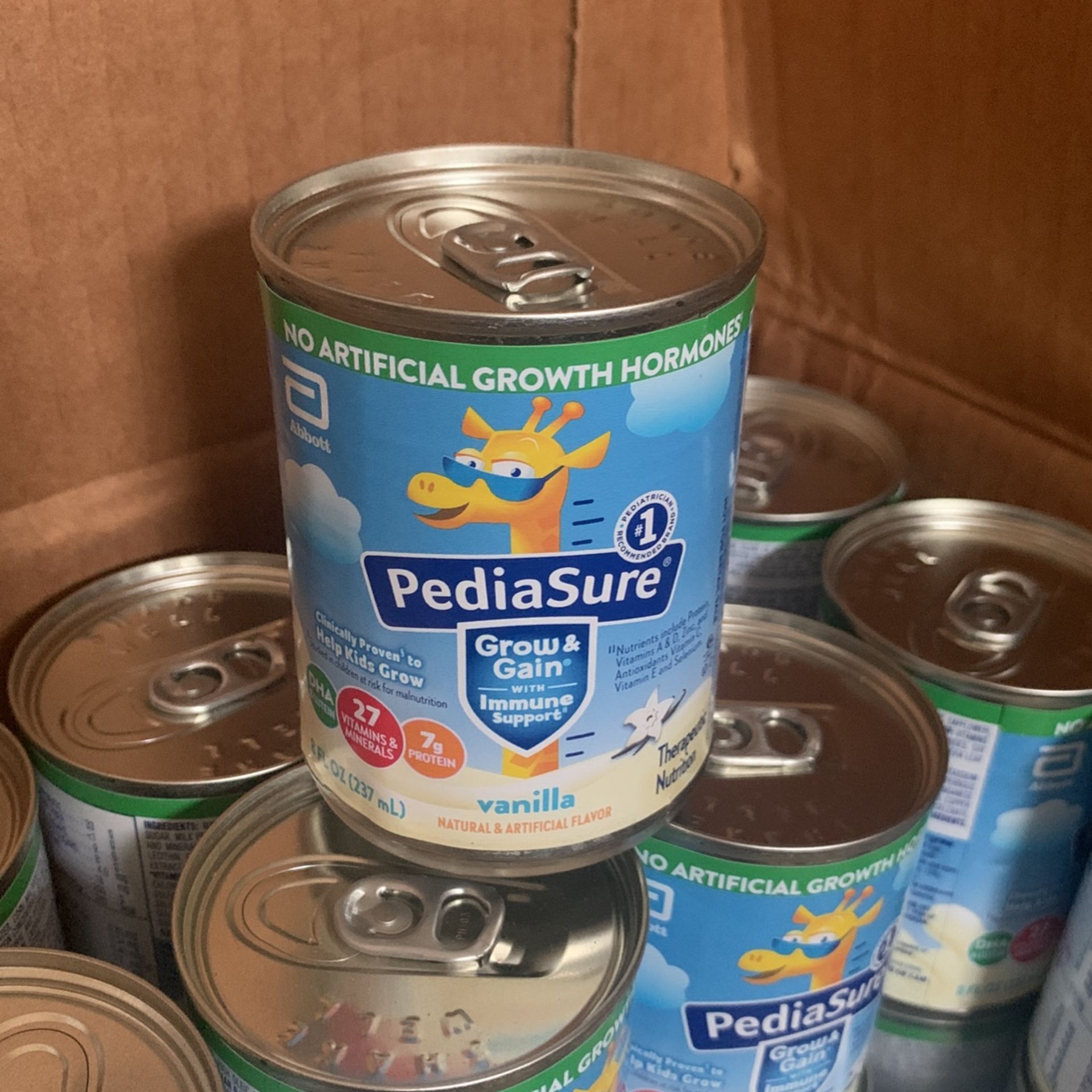 LOT OF 60 CANS OF Pediasure VANILLA Grow And Gain - 8 oz of 60 Cans