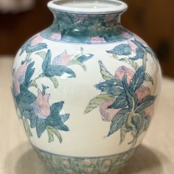 Vintage Chinoiserie Floral Vase
