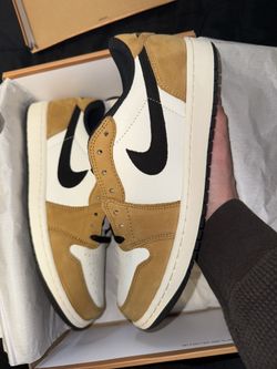 Jordan 1 Low Rookie Of The Year Size 11.5