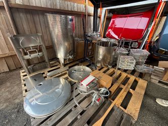 Complete commercial pro winery set up Marchisio stainless tanks, filler filter, cork, access, accessories, etc. etc.