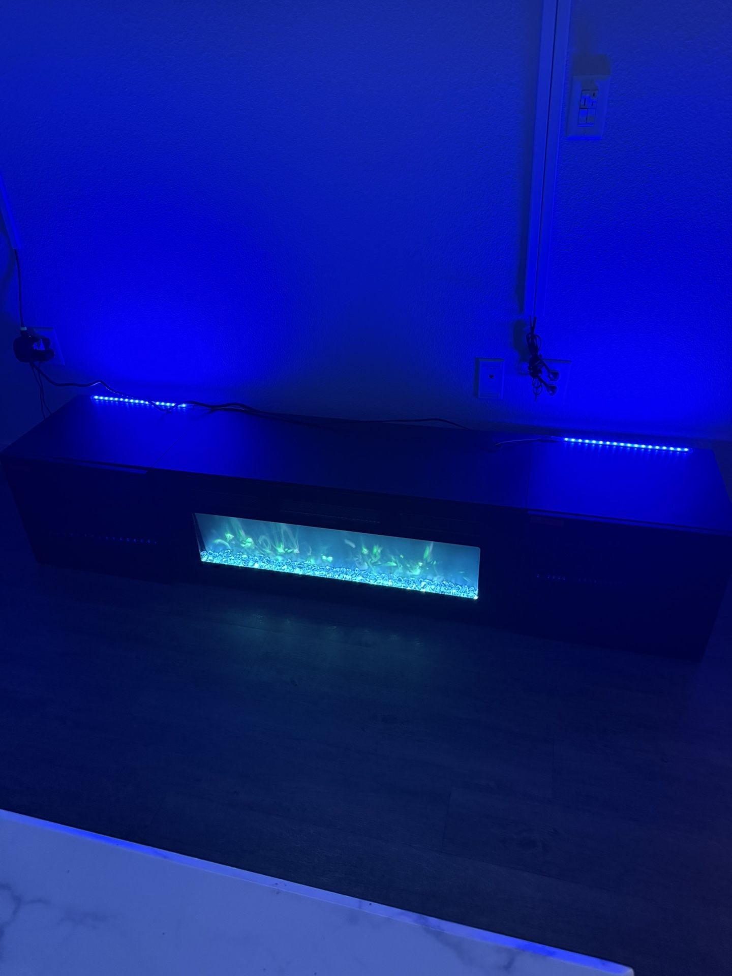 Led Tv Floater Fire Stand