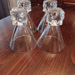 #1550, Disaronno Martini glasses x4