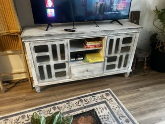 Selling Console Table