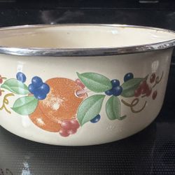 Vintage Corning Coordinates by Lincoware Abundance Metal Bowls Fruit Design