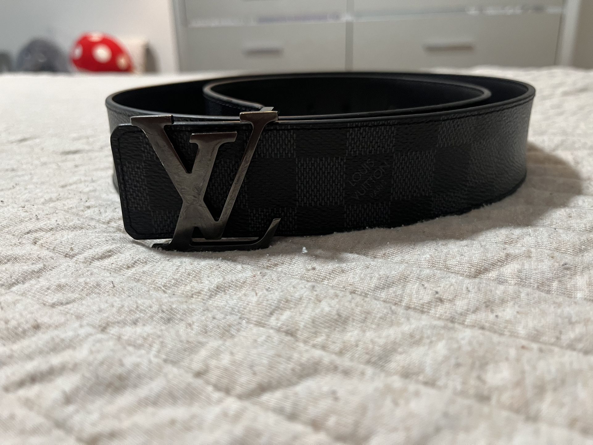 Loui Vuitton Belt
