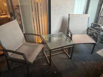 Patio Bistro Set – 2 Chairs and Glass Table