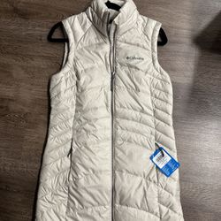 New Women’s Columbia Long Vest Size Small