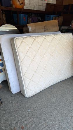 Sealy Full Mattress and Box Spring