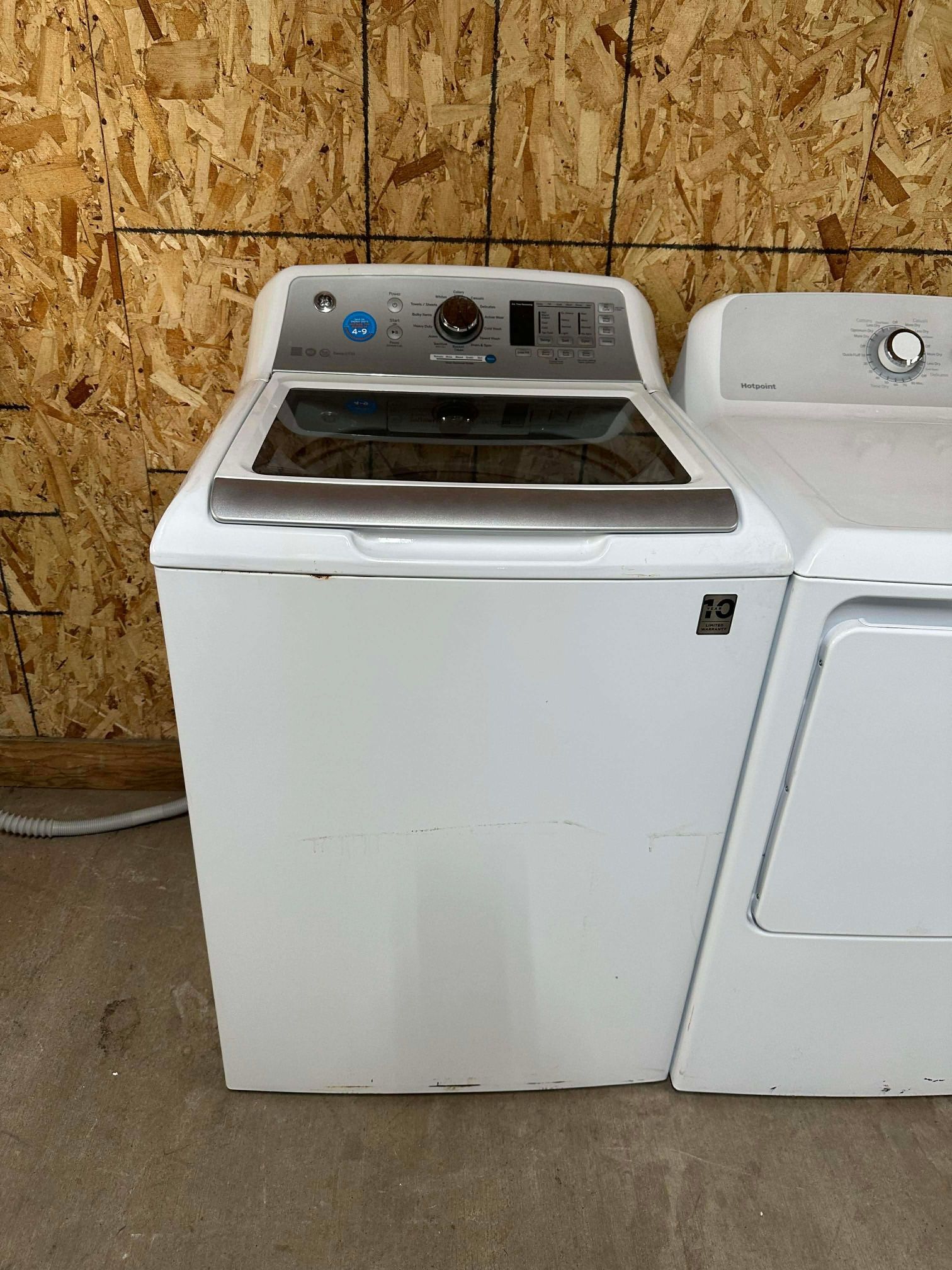 GE washer and gas dryer