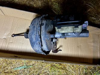 Brake booster with master cylinder/ 99 Chevy suburban