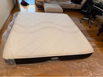 Like New Bear Original Memory Foam King Mattress