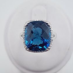 14k gold london blue topaz and diamond ring