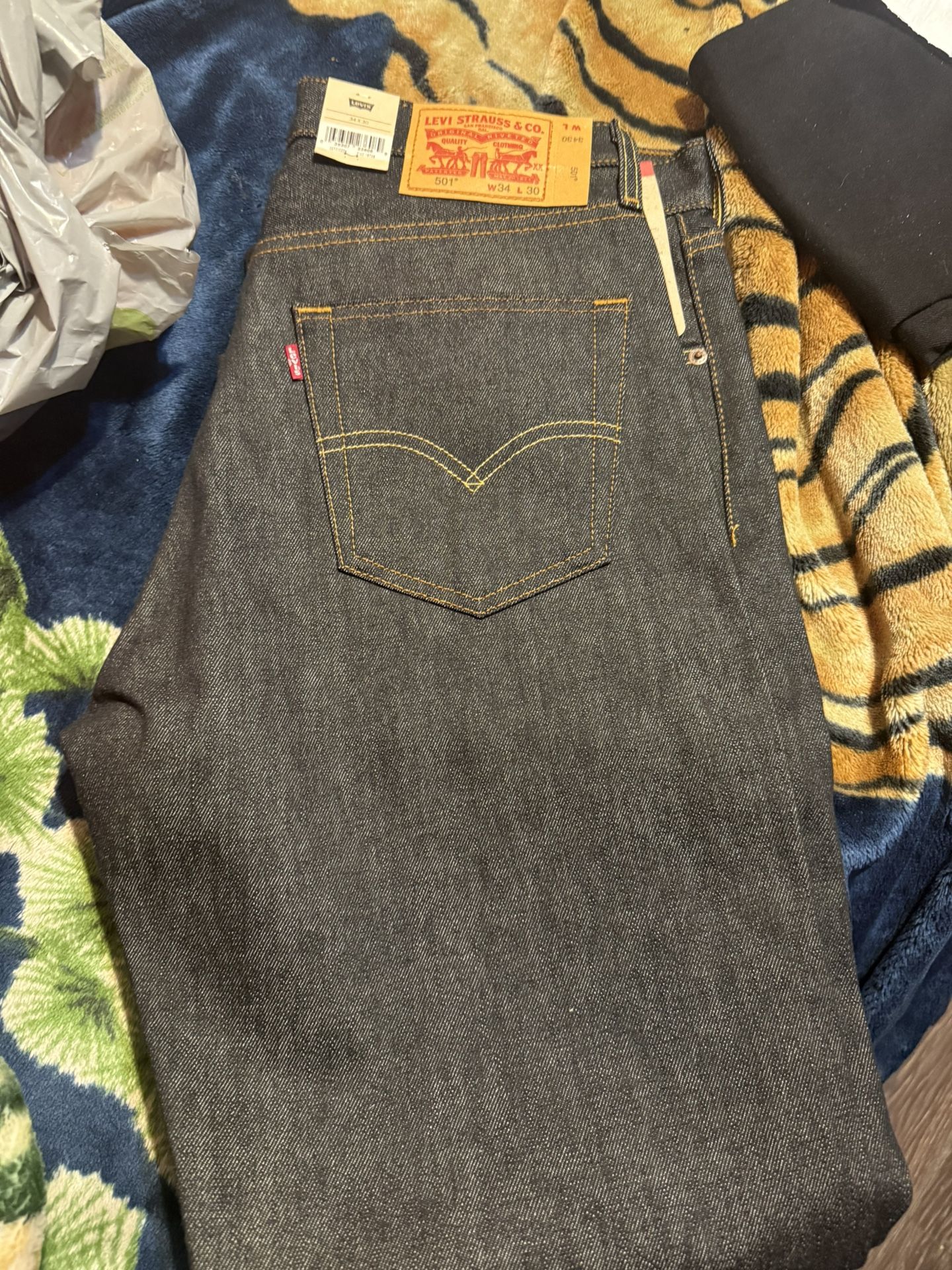 charcoal grey 501 Levi’s