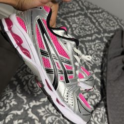 Asics pink 