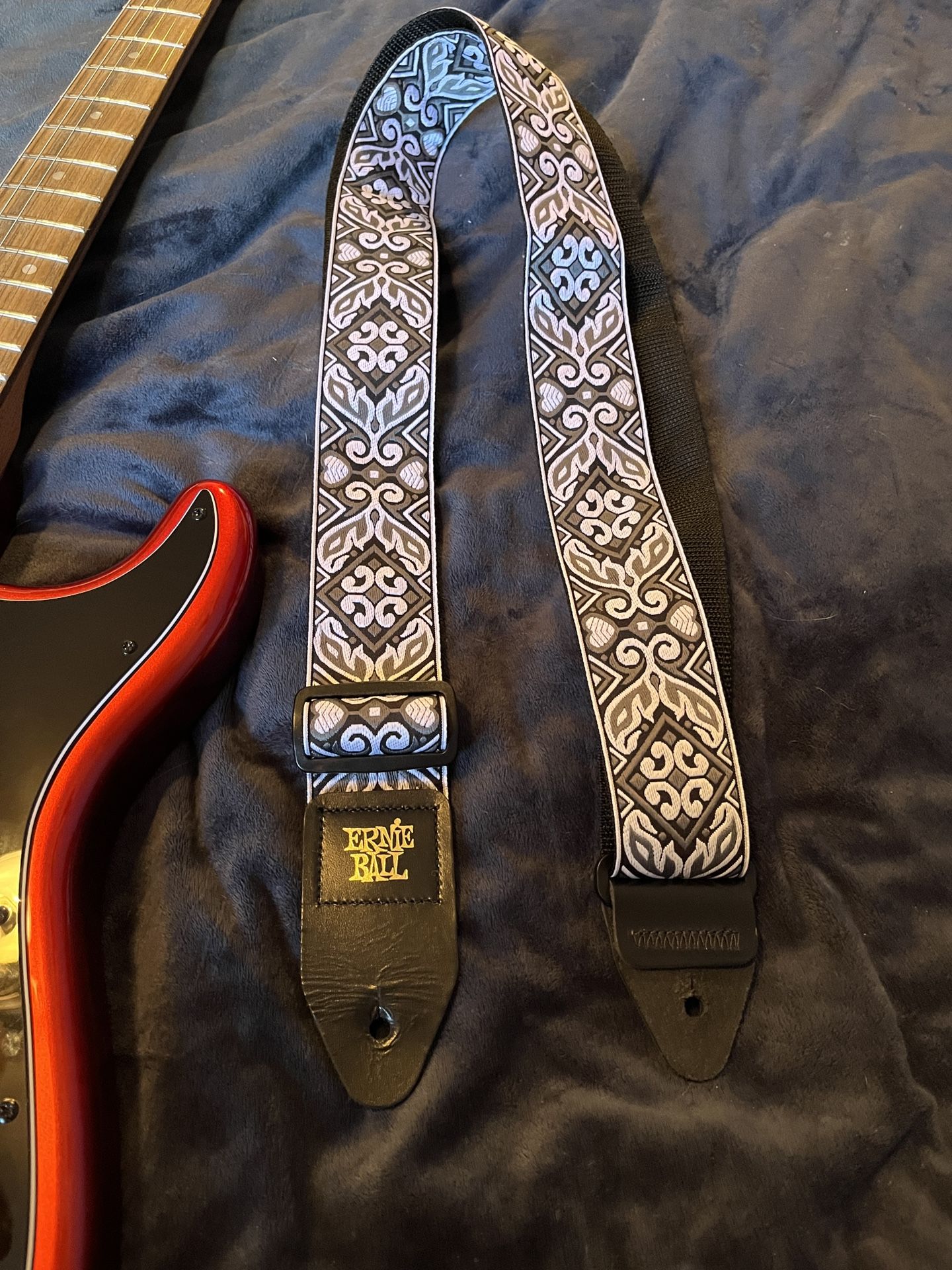 BRAND NEW FENDER SQUIER STRATOCASTER CONTEMPORARY HT