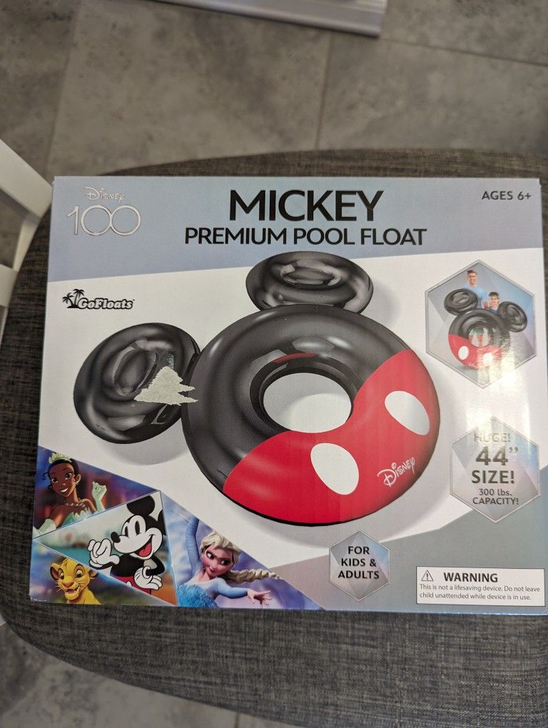 Disney Mickey Mouse Pool Float