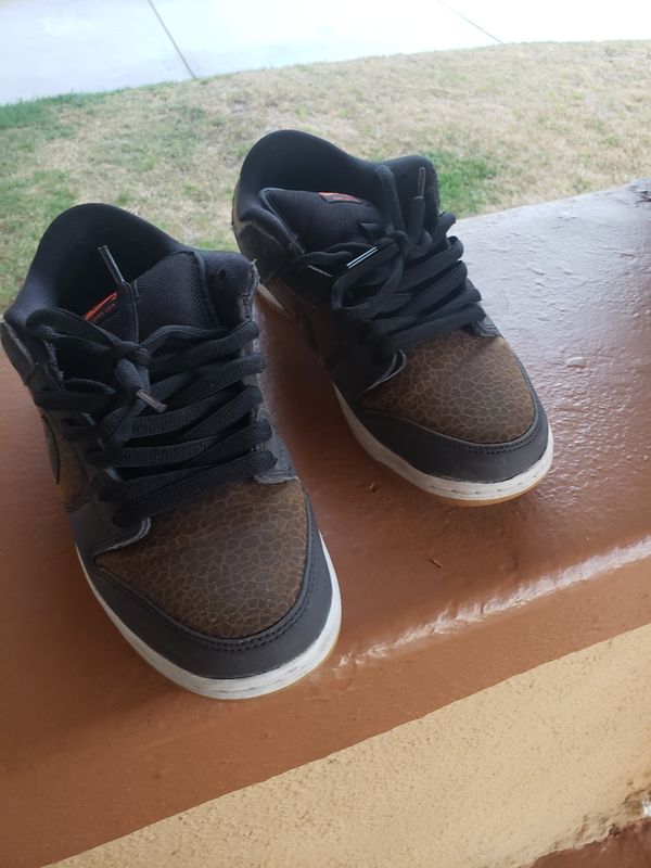 Nike sb dunks for Sale in Los Angeles, CA - OfferUp