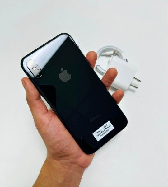 iPhone X, Factory Unlocked, Excellent Condition. Like New