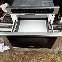 Bosh HMD8451UC/02 800  Series Drawer microwave 