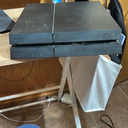 Play Station 4