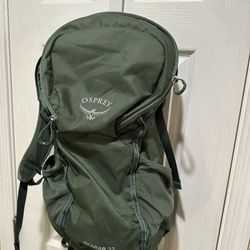 Osprey Hiking Bag With Camel Bag 