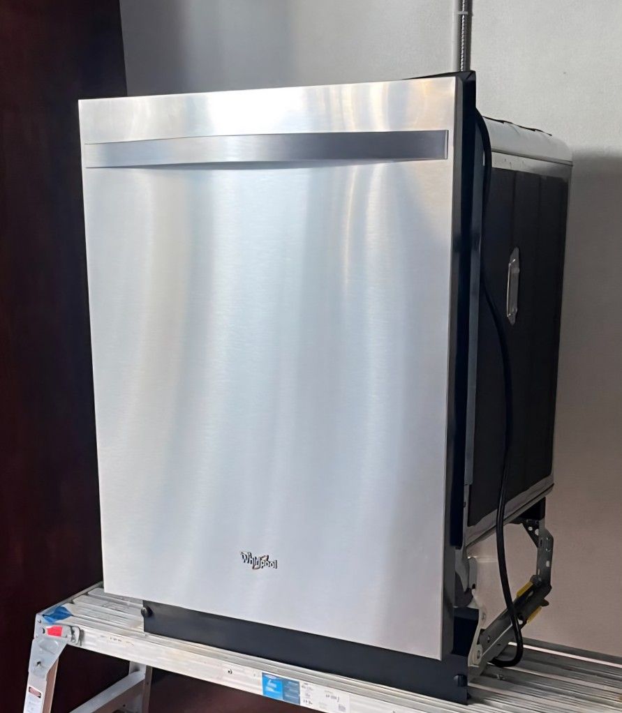 Like New ✨️🚨🔆Whirlpool🔆🚨✨️ S-Steel Dishwaher