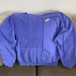 Women’s Nike Sweatshirt Large 