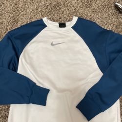 Dry Fit Nike Sweatshirt 