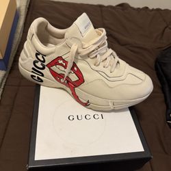 Gucci Shoes Size 9.5 Used 