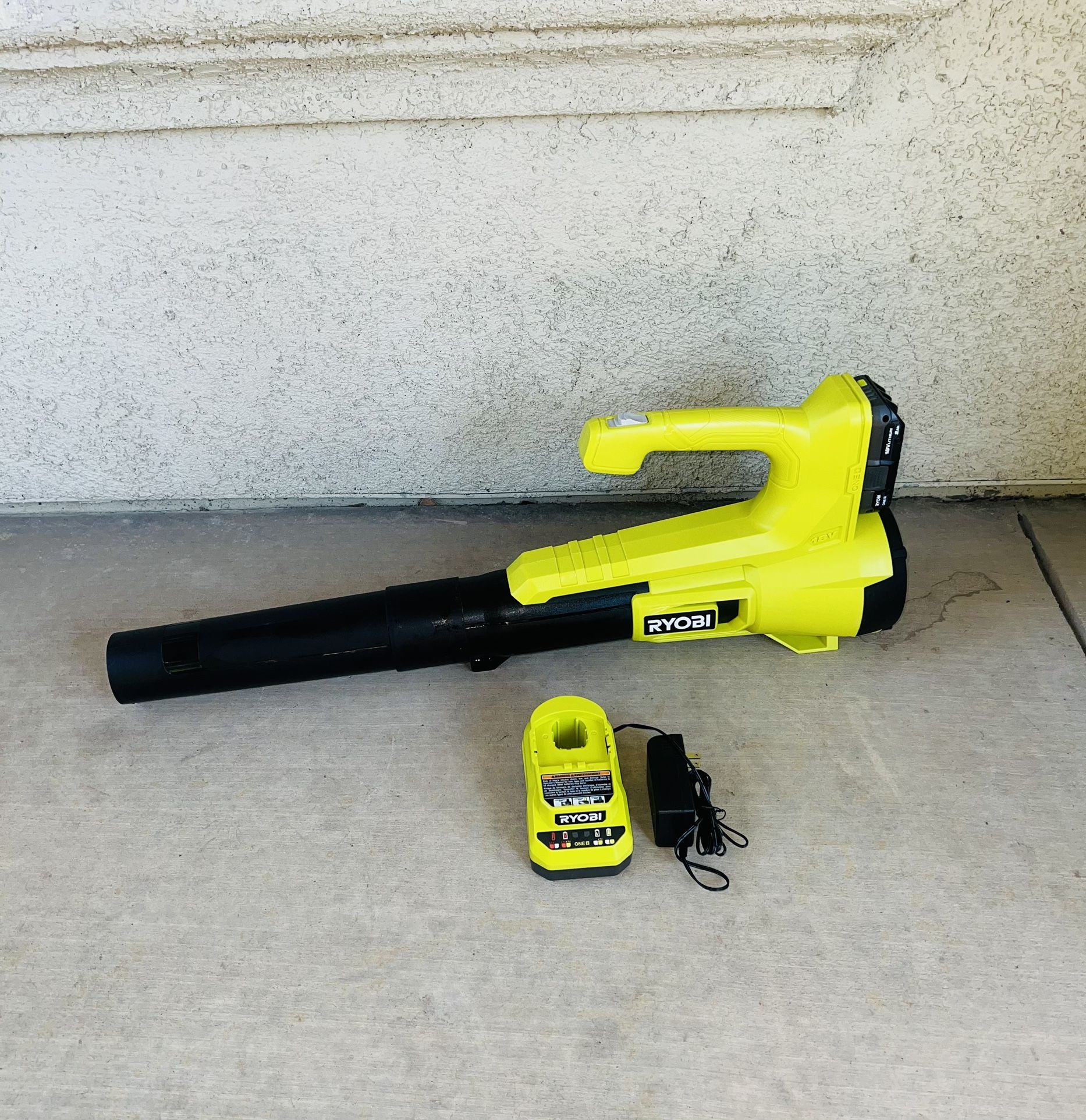 RYOBI ONE+ 18V 90 MPH 250 CFM Cordless Battery Leaf Blower (Tool Only) New