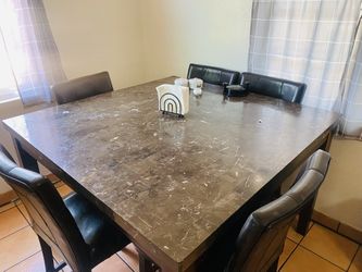 Table / Mesa