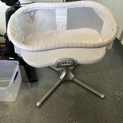 Halo Bassinest Swivel Sleeper