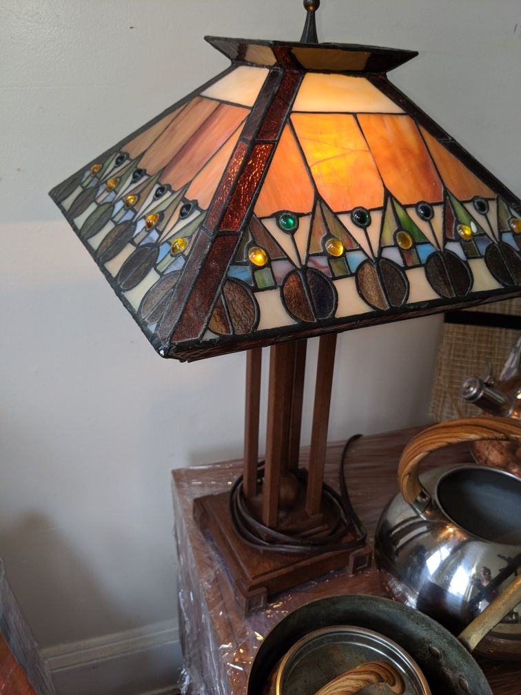 Stain glass lamps and task lighting
