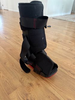 Free Walking Boot